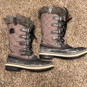 Sorel Joan of arctic waterproof boots sz women’s 8